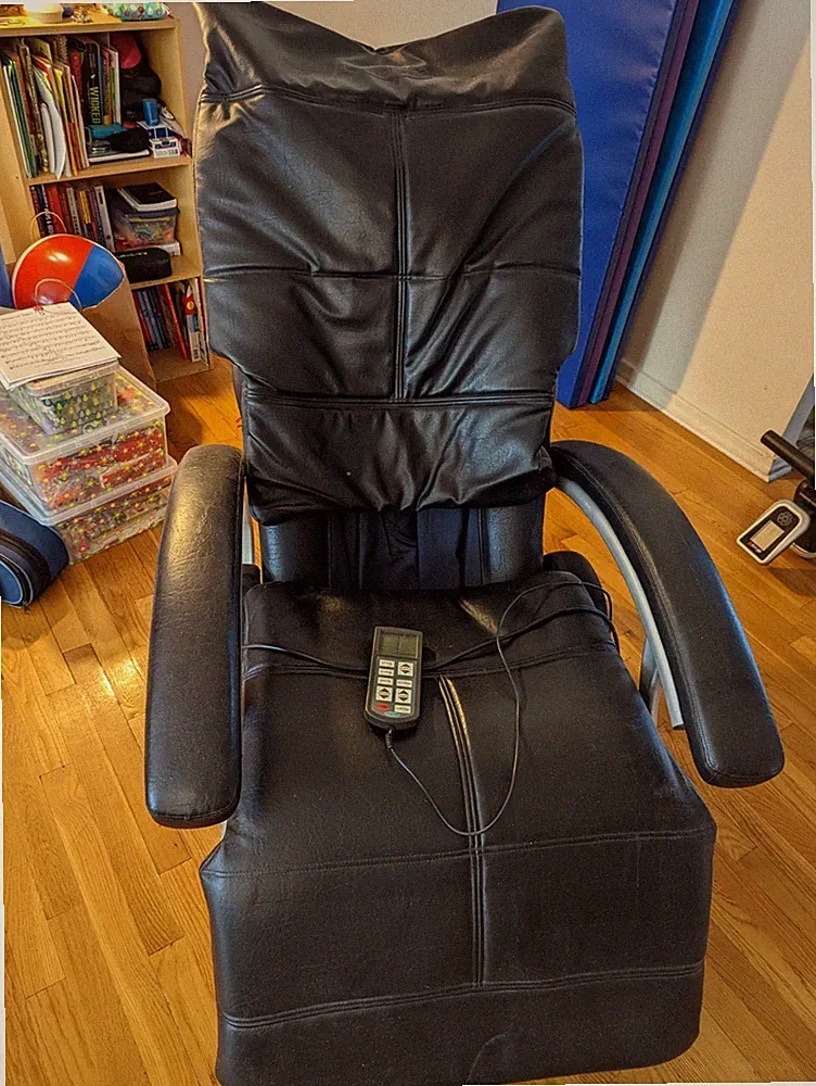 Electric Massage Recliner Used
